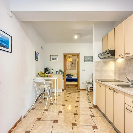 Navetta Apartment *
