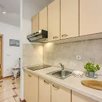 شقة Navetta